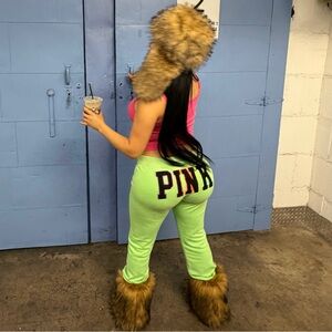 PINK Victoria’s Secret VINTAGE y2k Sweatpants - RARE FIND